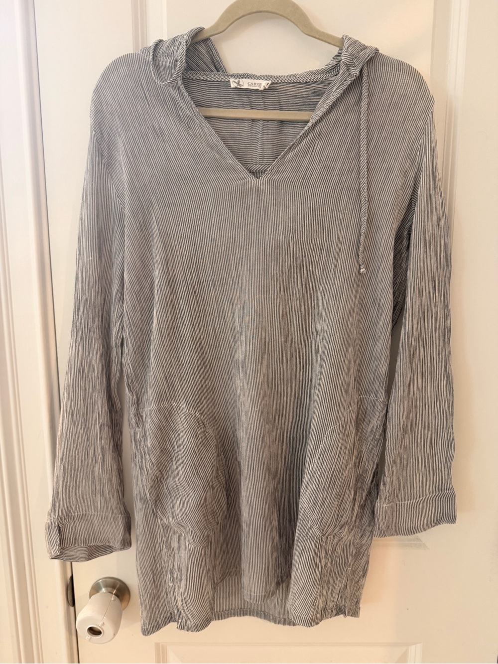 Carve Design-Light Gray V-Neck Hooded Tunic Swim Cover
